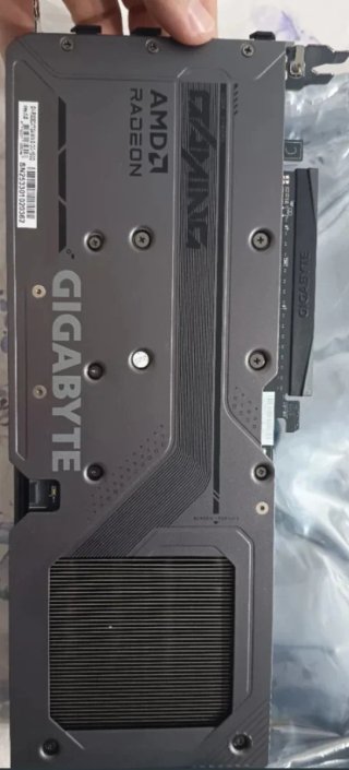 Gigabyte RX 9060 XT Tarjeta Gráfica