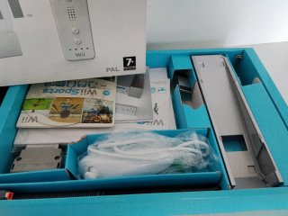 Nintendo Wii Sports Bundle