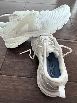 NUEVAS Zapatillas Skechers Blancas Talla 38.5