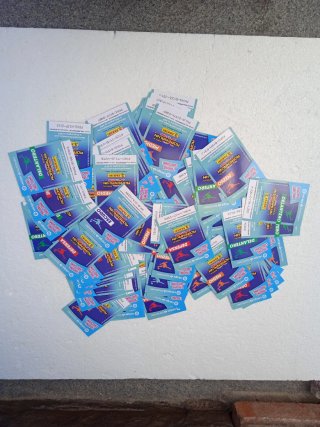 Lote 83 cartas fútbol Adrenalyn 2020-21