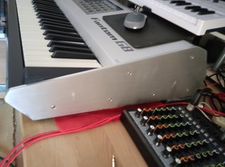 Roland Fantom G8 Sintetizador Teclado