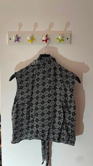 Blusa Atmosphere sin mangas estampada