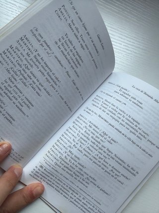 La casa de Bernarda Alba : con cuadros cronológ...