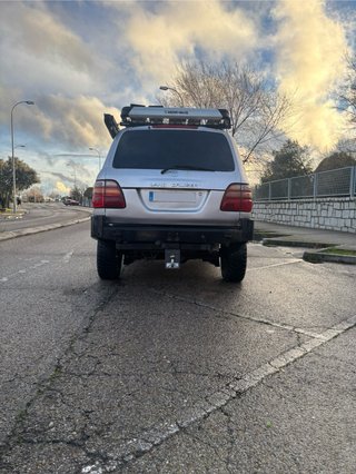 Toyota Land Cruiser 100 1999