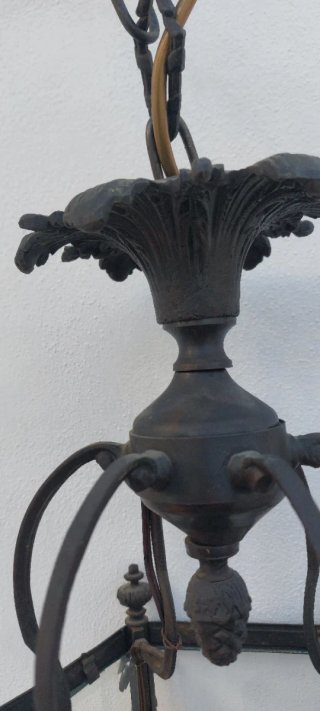 Lanterna vintage in metallo e vetro