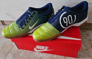 Nike Total 90