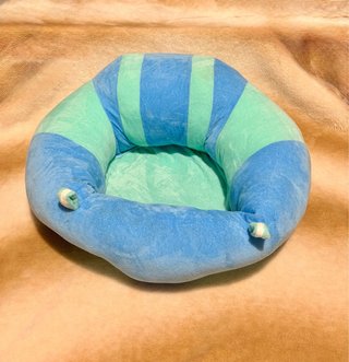 Sentar bebé azul e verde