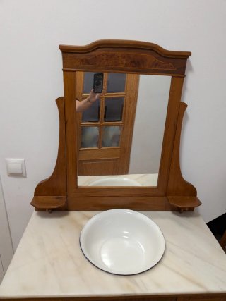 Mueble lavabo antiguo restaurado