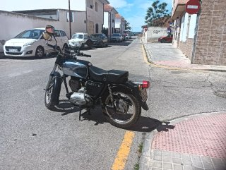 Moto Sanglas 400F Negra/Plata
