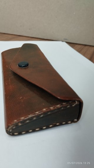 Funda de piel para gafas pequeñas