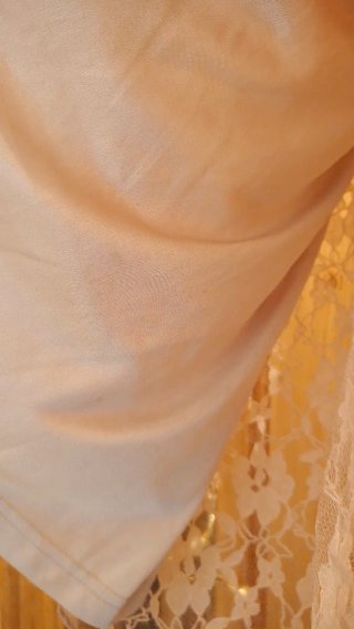 Vestido de encaje beige