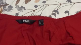 Chaqueta roja ligera con cremallera