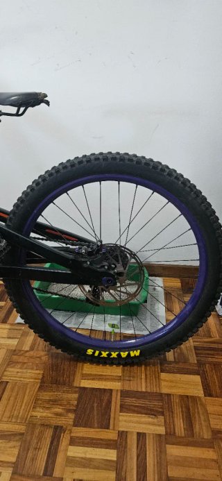 Bicicleta Downhill