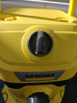 Aspiradora Karcher Amarilla