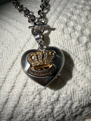 Collar Juicy Couture Corazón con Corona