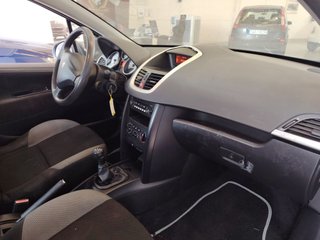 Peugeot 207 2006
