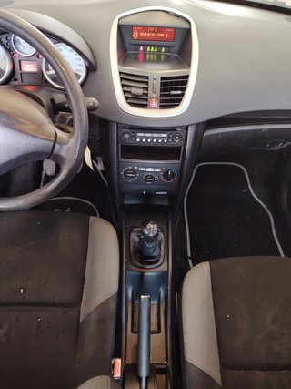 Peugeot 207 2006