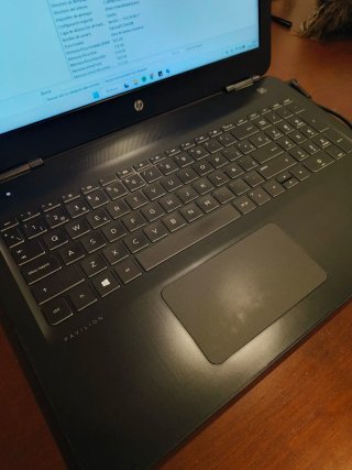 Portátil HP Pavilion Notebook 15-bc Negro