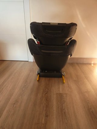 2 sillas de coche Bébé Confort RodiFix AirProtect