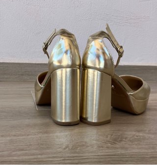 Zapatos piel fiesta dorados Formula Joven 36