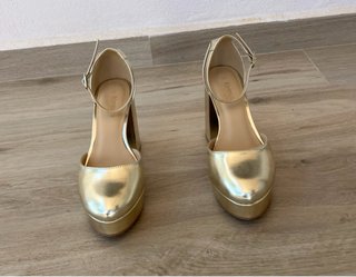 Zapatos piel fiesta dorados Formula Joven 36