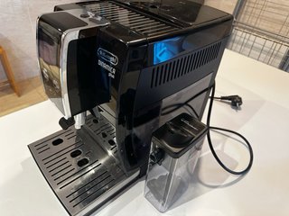 Cafetera Delonghi Dinamica Plus Automática