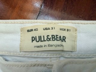 Pull&Bear Pantalón Corto blanco Talla M