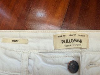 Pull&Bear Pantalón Corto blanco Talla M