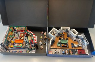 LEGO Friends y Seinfeld (21319 + 21328)