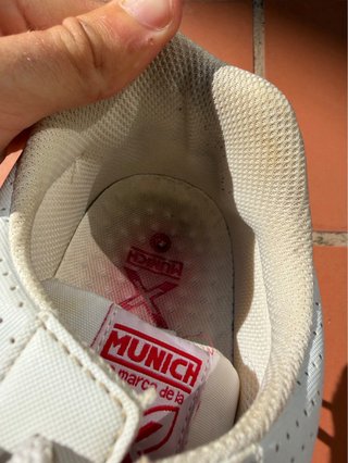 Zapatillas Munich Fútbol Sala Blancas y Rojas