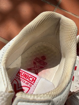 Zapatillas Munich Fútbol Sala Blancas y Rojas