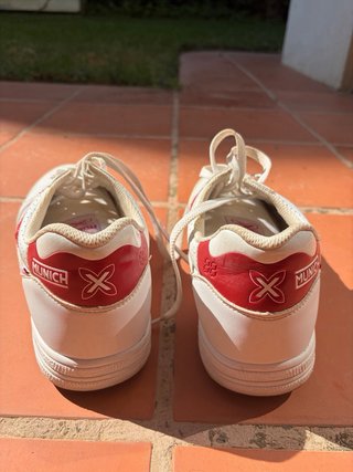 Zapatillas Munich Fútbol Sala Blancas y Rojas