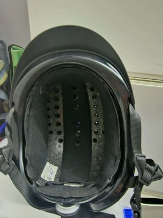 Botas equitación talla 42 casco talla M y mochila