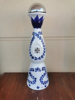 Botella cerámica Casa Azul azul y blanco