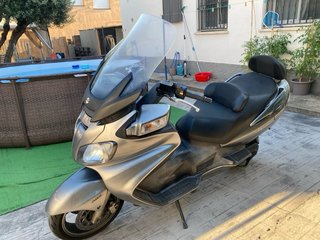 Suzuki Burgman 650 Executive 2006.