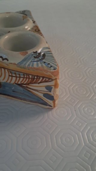 Especiero antiguo cerámica triangular