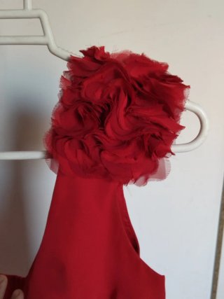 Vestido rojo a medida de modista tallaje cintura 4