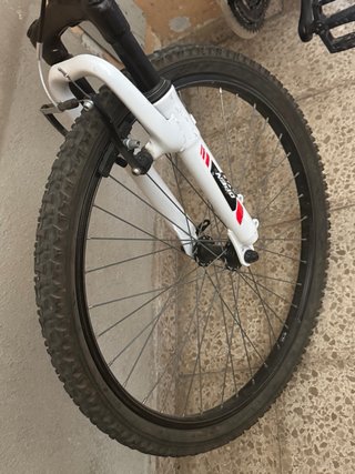 Bicicleta Megamo 24 Negra/Roja
