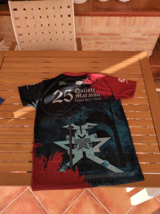 Camiseta deportiva azul Carrera Urbana
