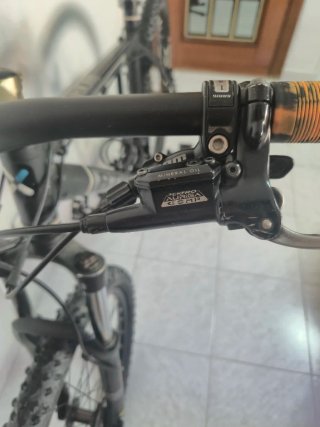 B'Twin Rockrider 26" Talla L - Frenos hidráulicos