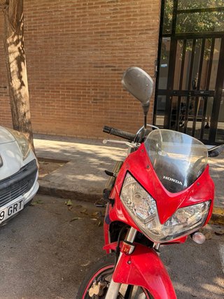 Honda CBR 125R 2005 gripada