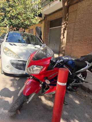 Honda CBR 125R 2005 gripada
