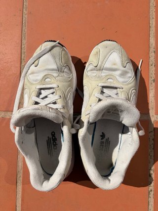 Zapatillas Adidas Yung-1 Beige Talla 43 1/3