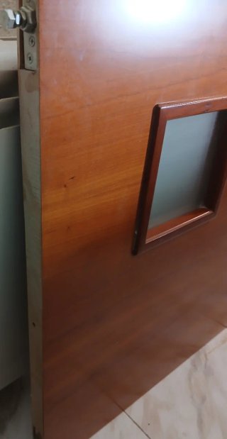 Puerta corredera madera con cristales