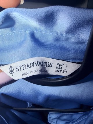 Camisa de seda azul
