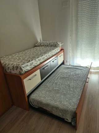Habitación juvenil completa con cama nido