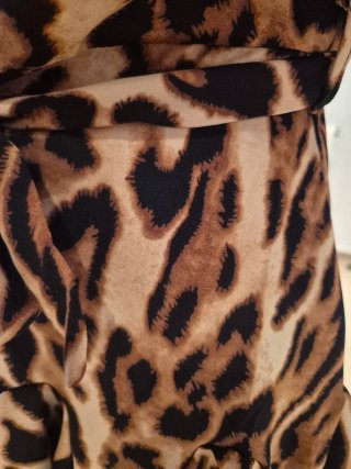 Vestido corto estampado leopardo