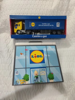 Camión y Tienda Lidl