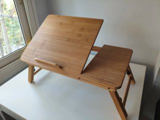 Tavolino pieghevole in bambù per divano/letto