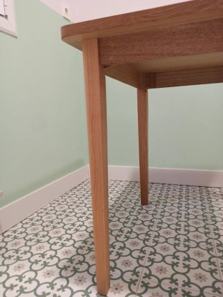 Mesa de fresno cuadrada 80x80